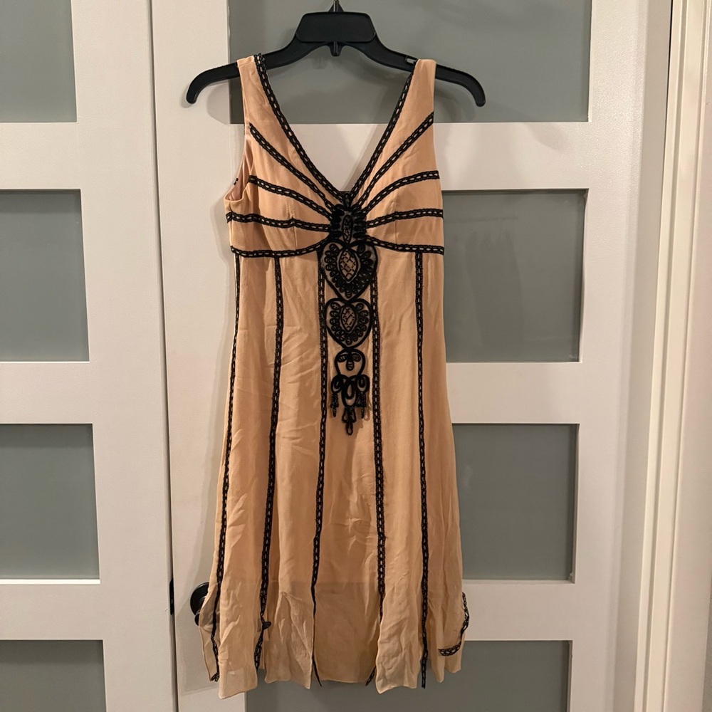 SUE WONG Nocturne silk dress. Size 2
